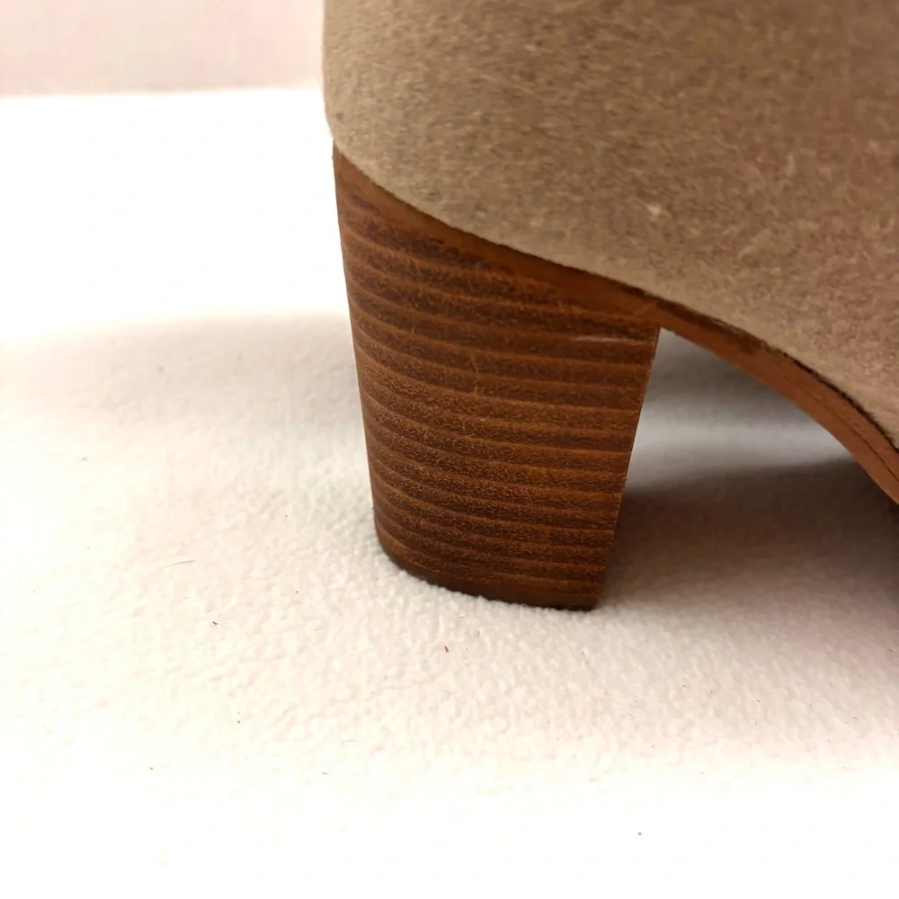 TOMS Lunata Beige Lace-Up‎ Suede Block Heel Metal Tip Lace-Up Ankle Booties W10